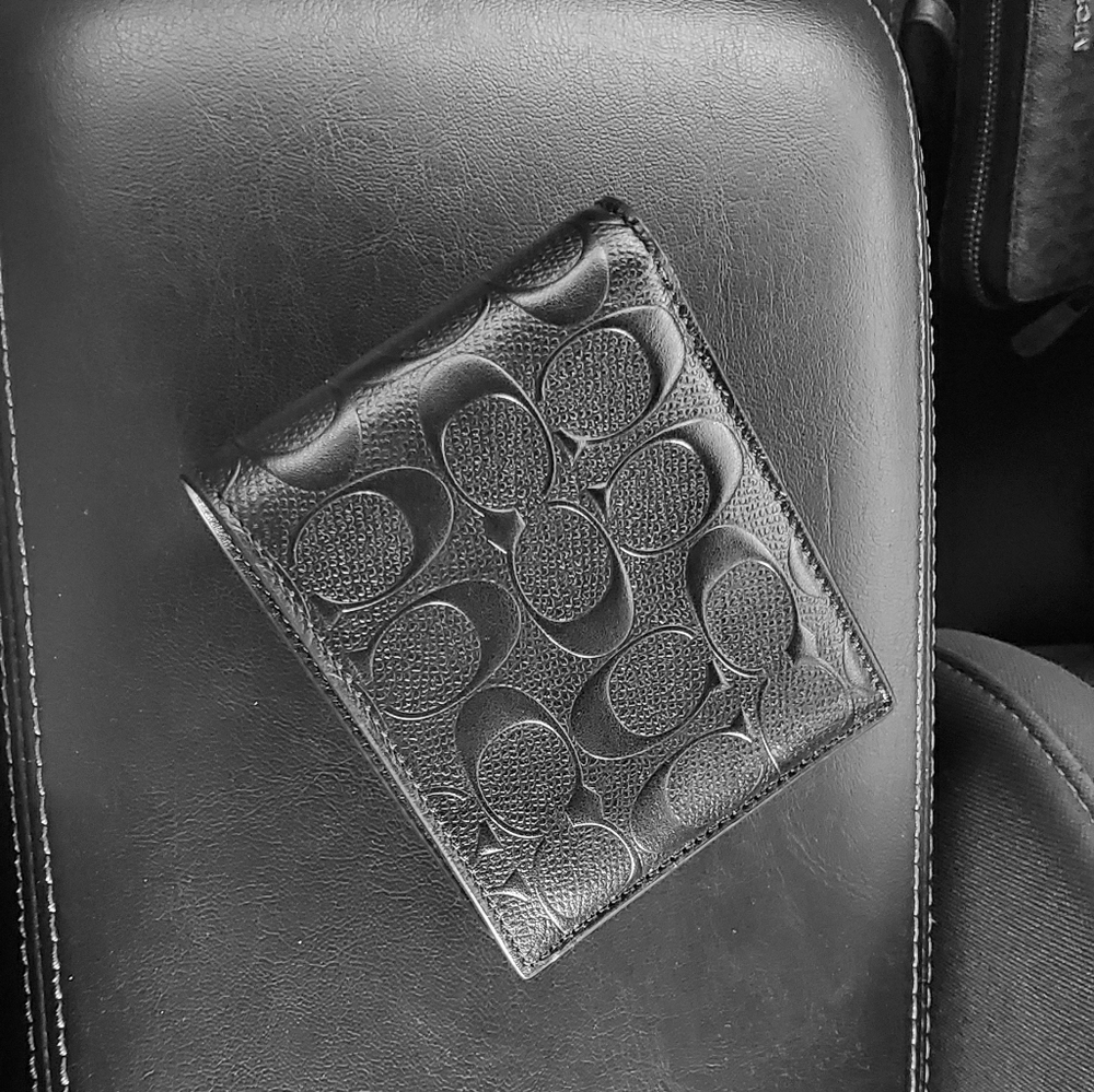 Coach Men's Bi-fold ID Wallet NWOT